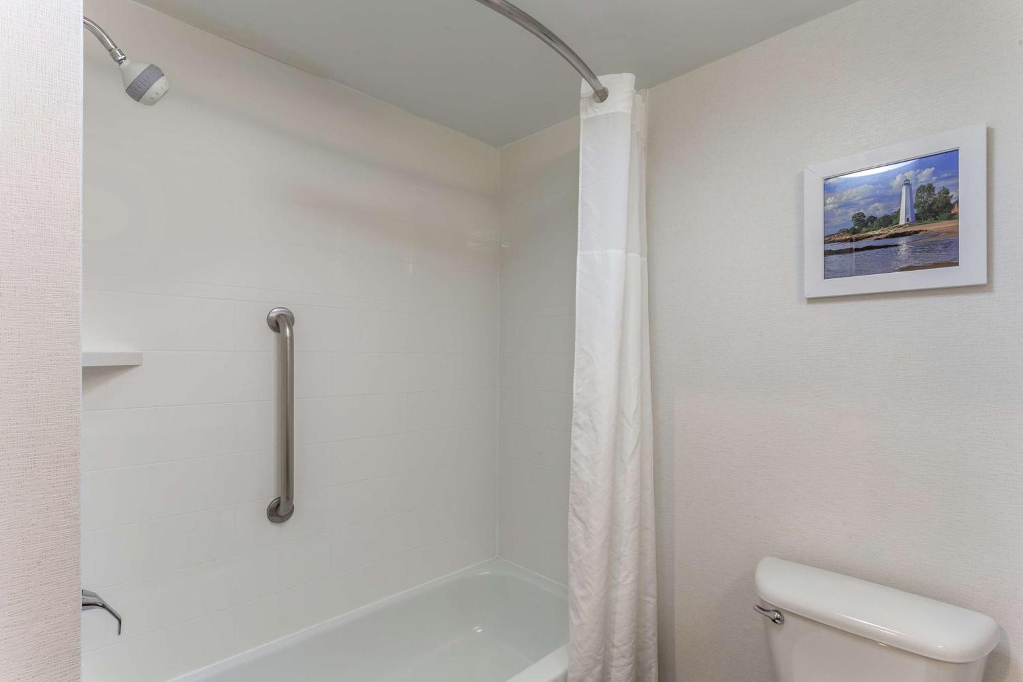 Hampton Inn Groton/Mystic Exterior photo